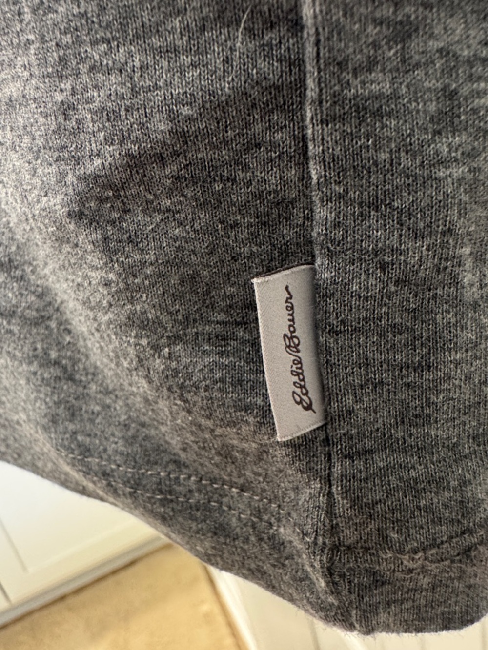 EDDIE BAUER Gray Round Neck Elbow Tee T Shirt M Medium EUC $40 - Picture 3 of 11